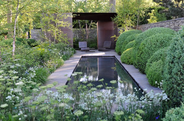 Tom Stuart Smith's garden for Laurent Perrier