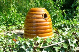Ceramic bee nester