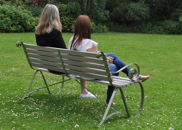 Montpellier bench - lichen green Montpellier bench - lichen green