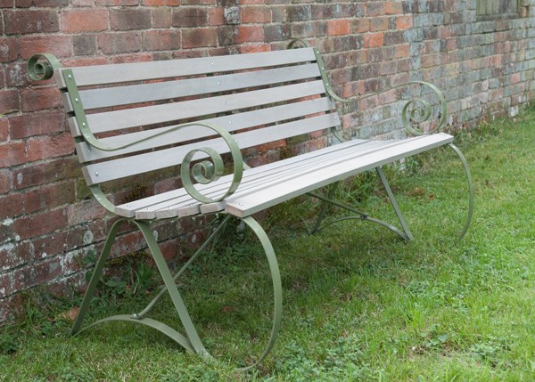 Montpellier bench - lichen green Montpellier bench - lichen green