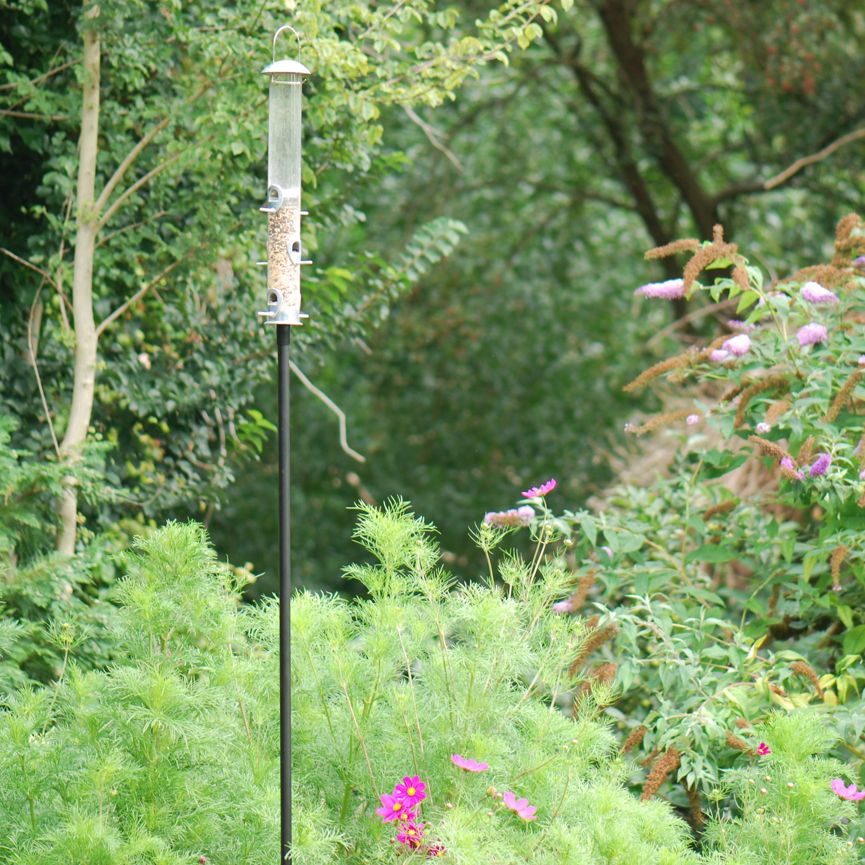 Heavy duty feeder pole