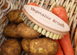 Vegetable brush