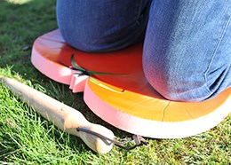 Tomato kneeler cushion