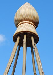 Cane pyramid topper