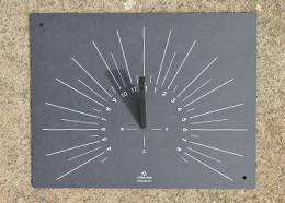 Horizontal sundial