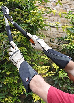 Men's tan rose gauntlet gloves
