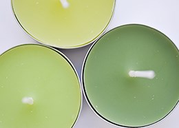 30 crunchy apple scented tealights