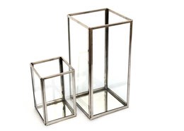 Simple candle holder