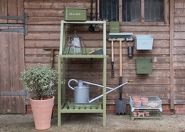 Wooden potting bench - green