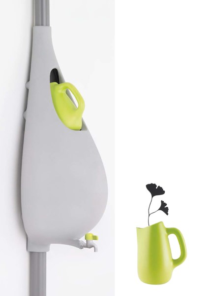 Pure raindrop water butt and watering can Pure raindrop water butt and watering can