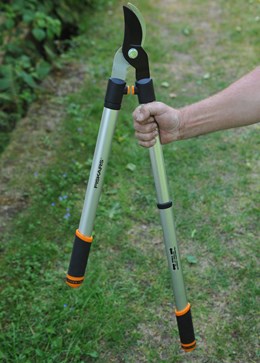 Fiskars telescopic lopper