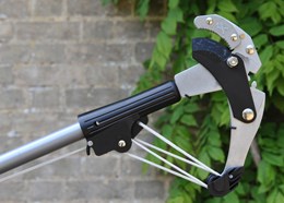 Fiskars telescopic tree prunner