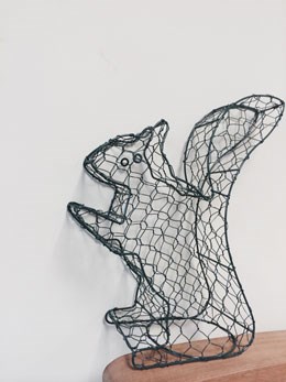 Quick and easy topiary frame squirrel
