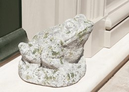 Decorative aged stone frog
