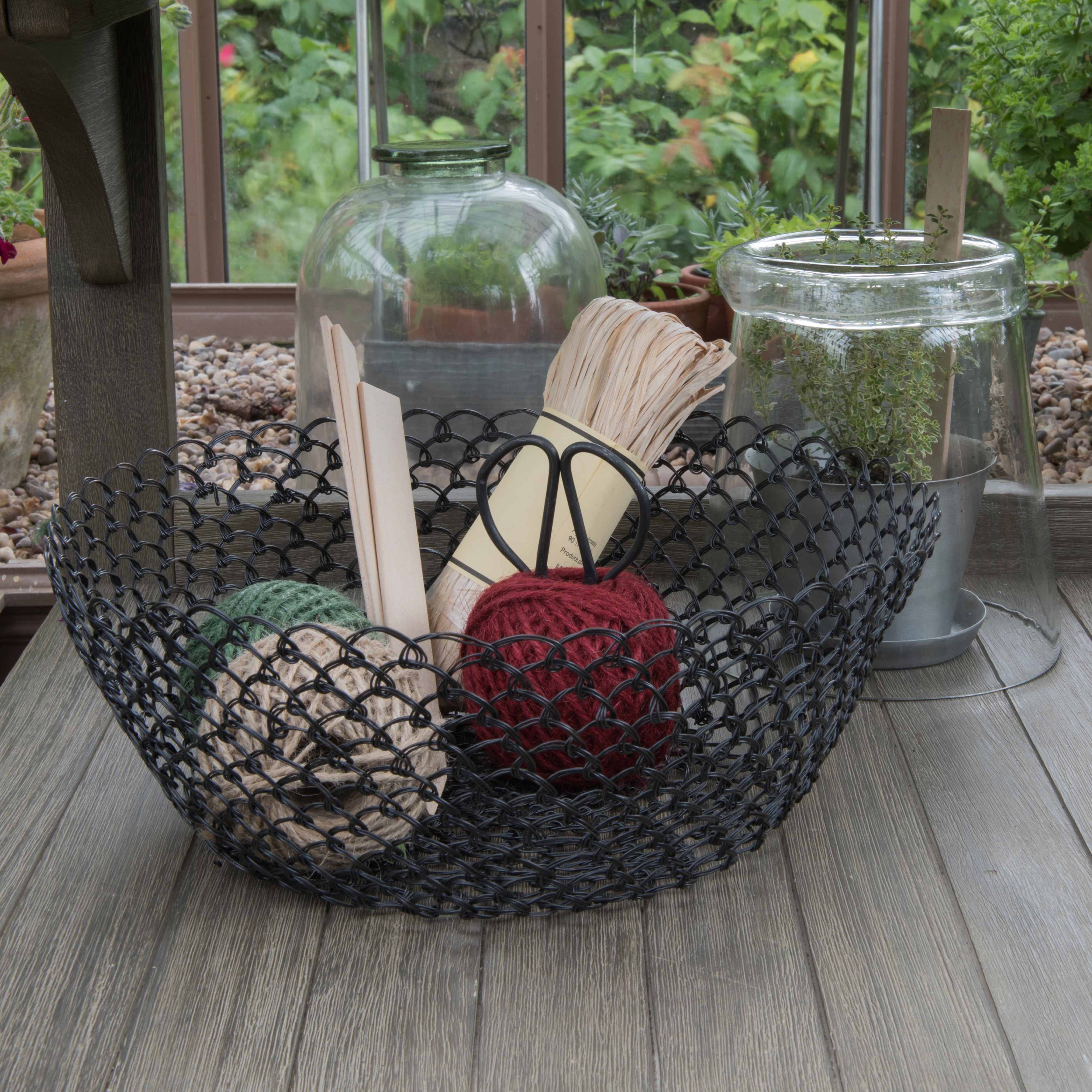 Woven wire bowl