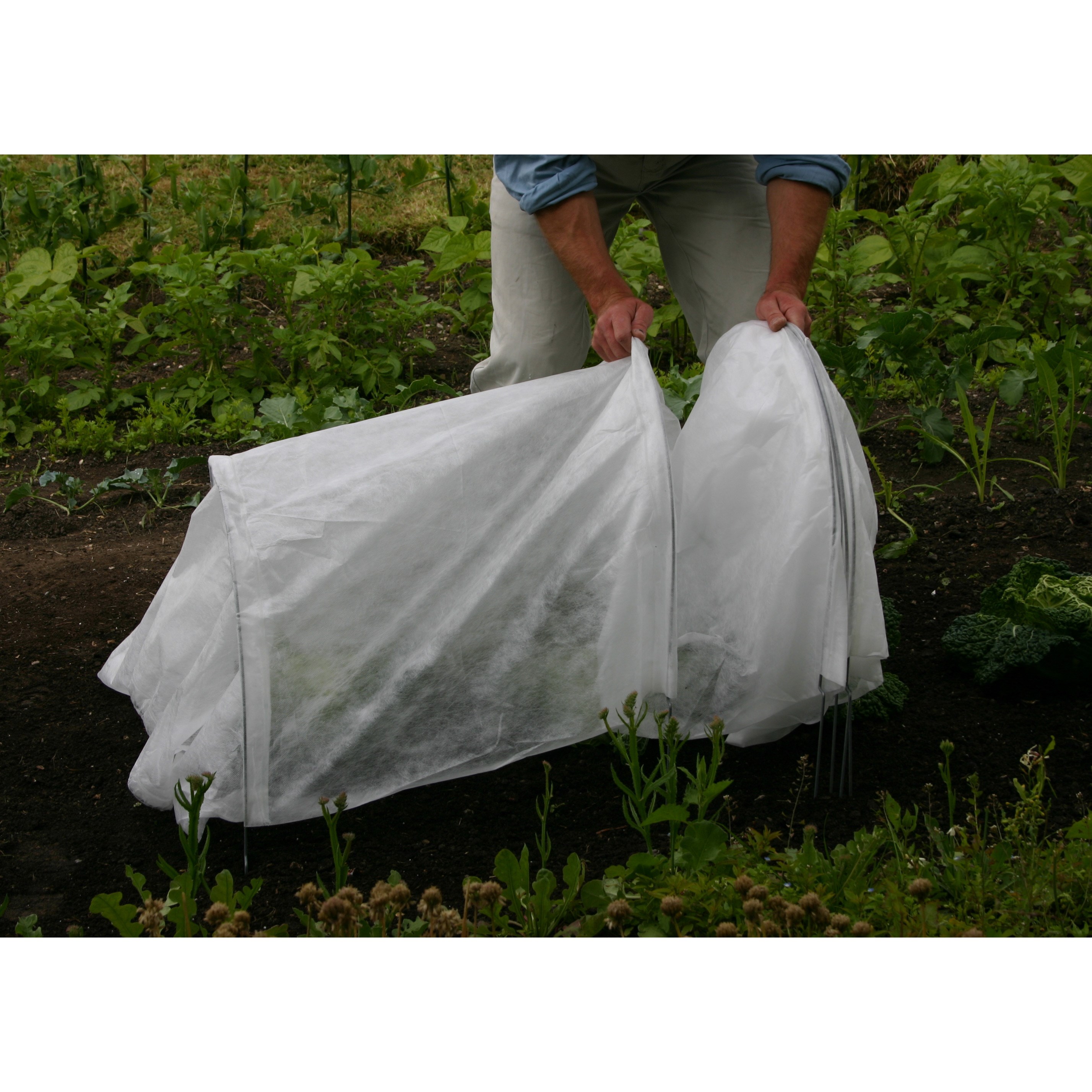 Giant easy fleece tunnel