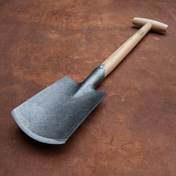 DeWit hand spade