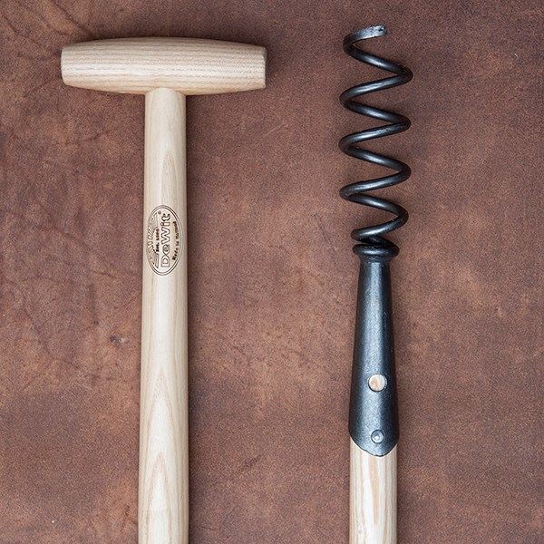 DeWit hand corkscrew weeder