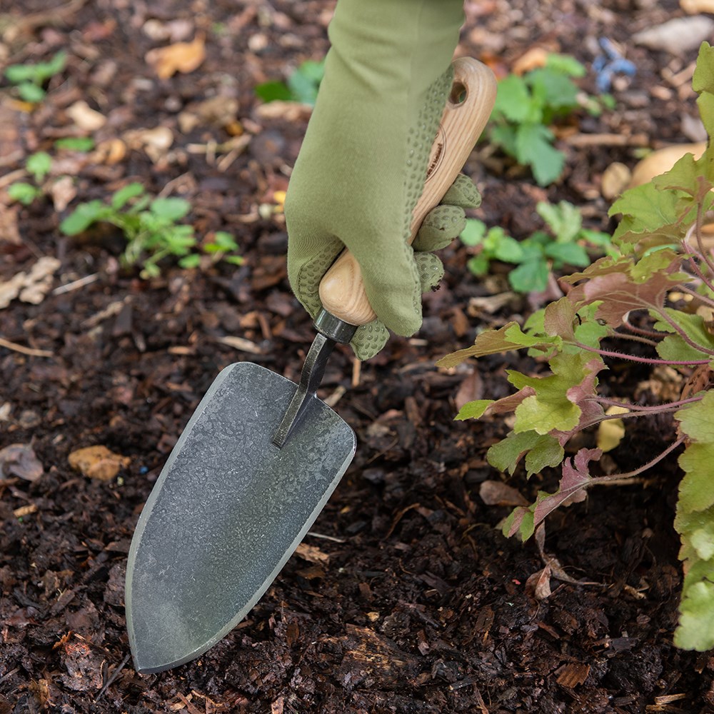 DeWit professional planting trowel