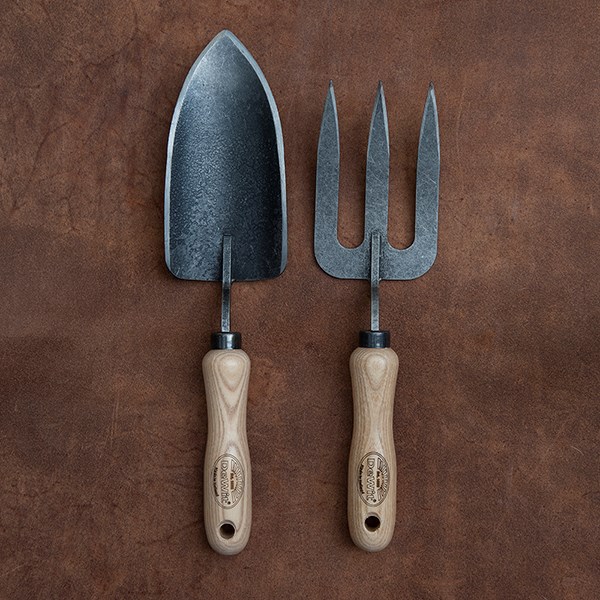 DeWit professional planting trowel