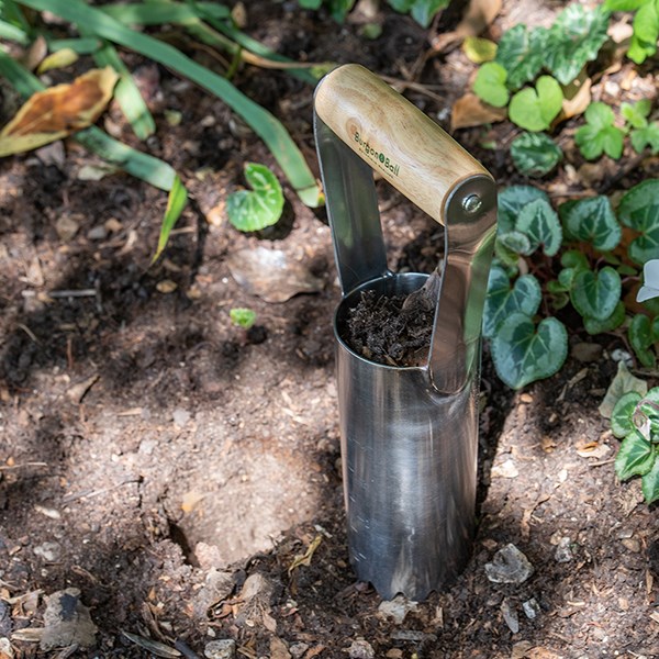 RHS Burgon and Ball hand bulb planter