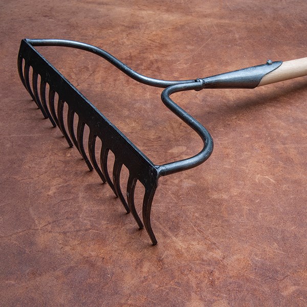 DeWit bow tine rake