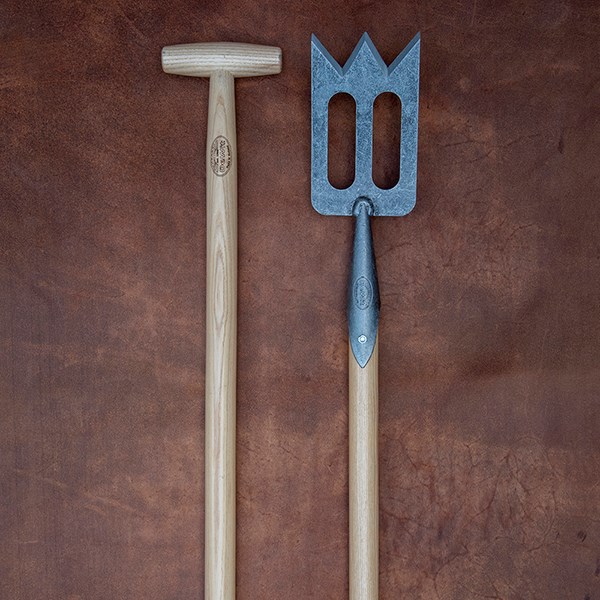 DeWit small spork with long 'T' handle