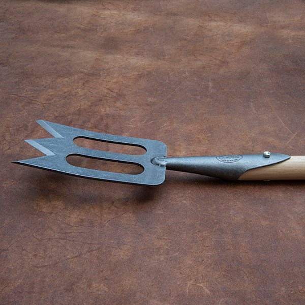 DeWit small spork with long 'T' handle