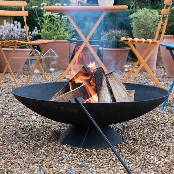 Cast iron disc fire pit - large
