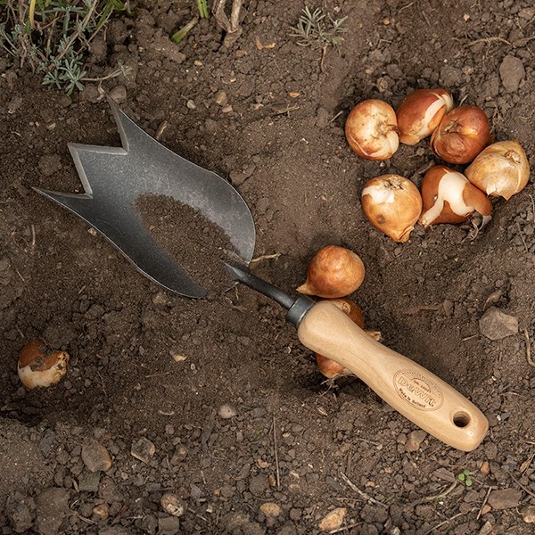 DeWit tulip trowel