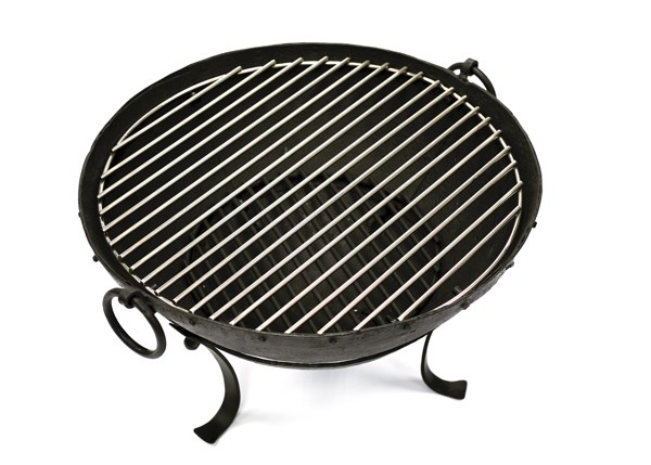 Small Indian fire pit bowl with stainless steel cooking grill