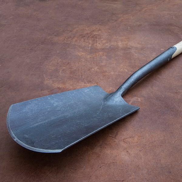 DeWit solid socket spade