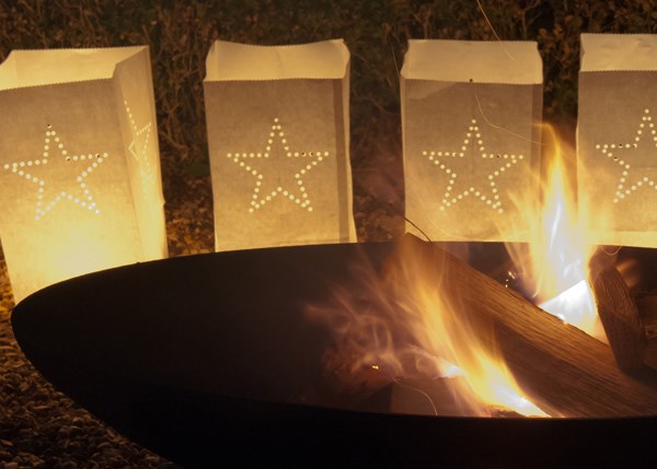 Cast iron oval fire pit