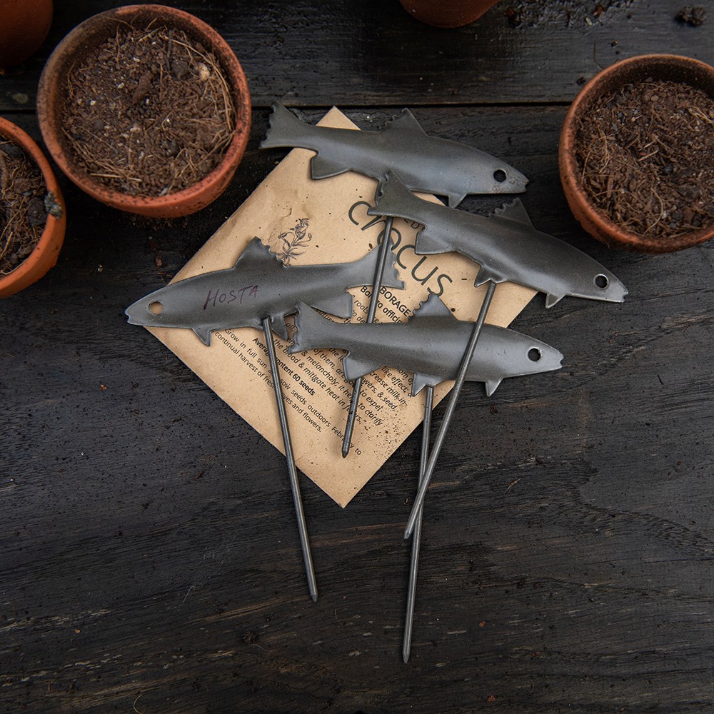 Metal fish plant markers - set of 4