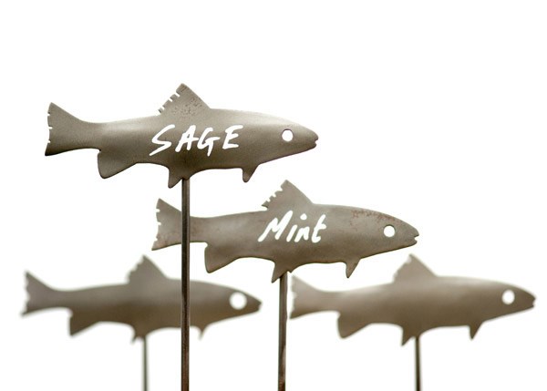 Metal fish plant markers - set of 4