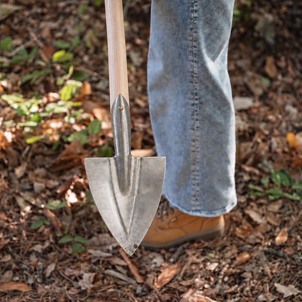Sneeboer pointed spade