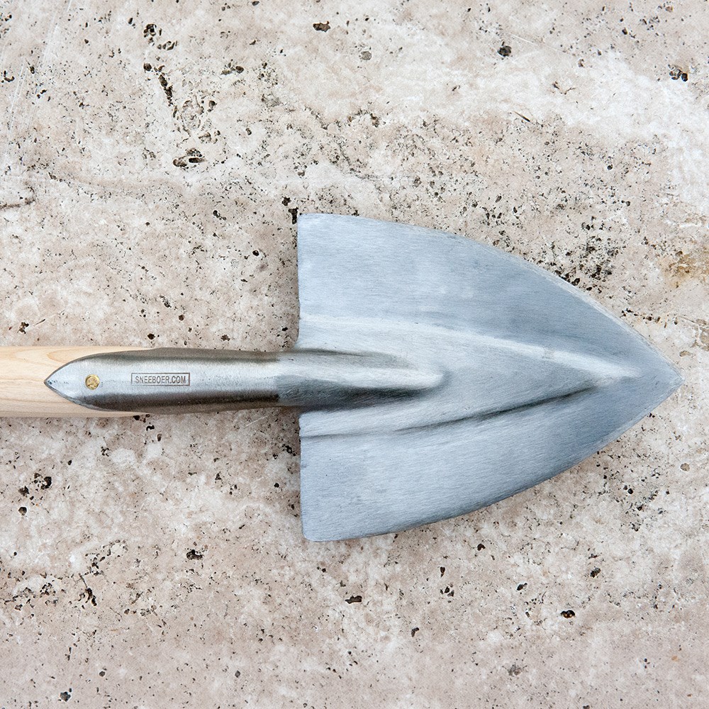 Sneeboer pointed spade