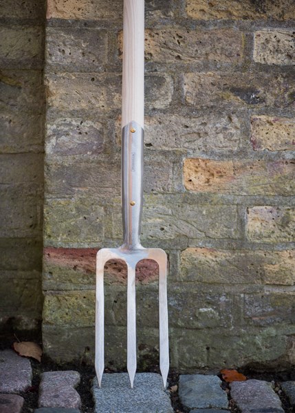Sneeboer digging fork