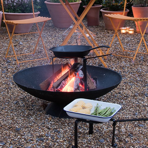 Open fire cooking tripod