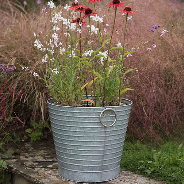 Ribbed galvanised metal tub
