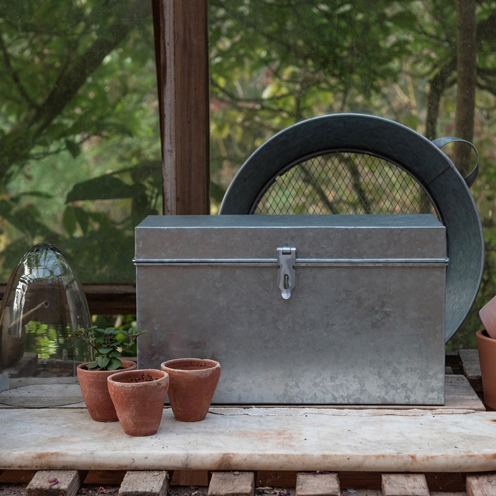 Lockable galvanised calendar seed trunk
