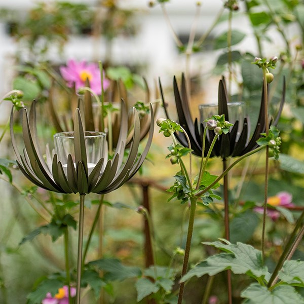 Flower stake tealight holder