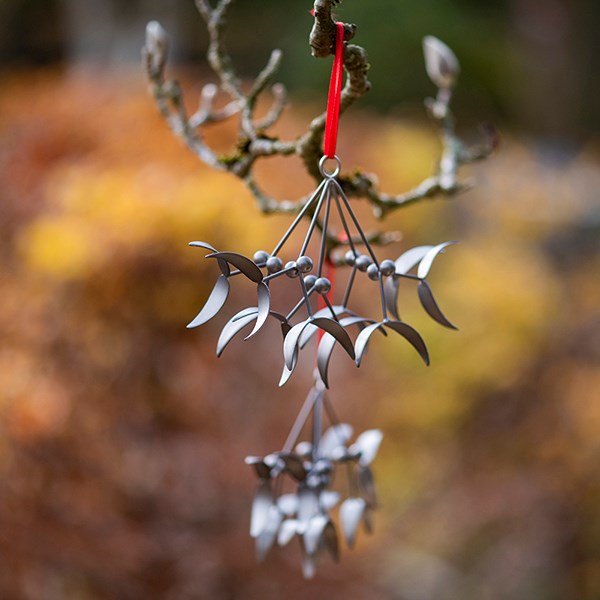 Hanging mistletoe - antique pewter