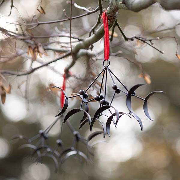 Hanging mistletoe - antique bronze