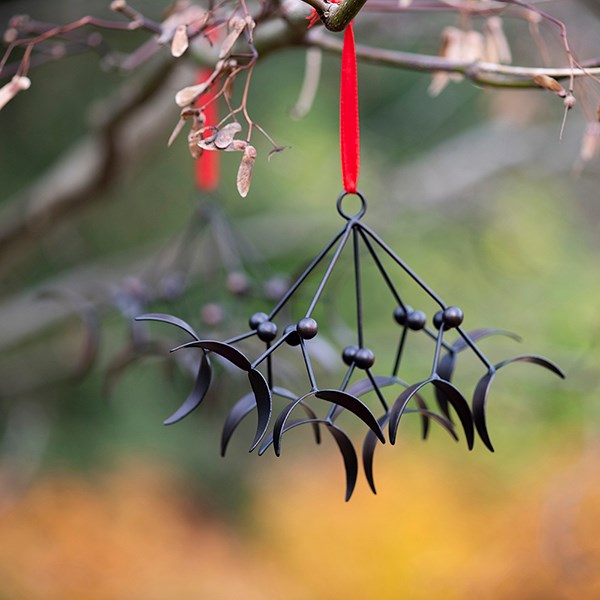 Hanging mistletoe - antique bronze