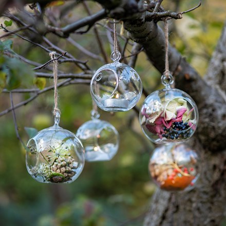 Small bauble tealight holder