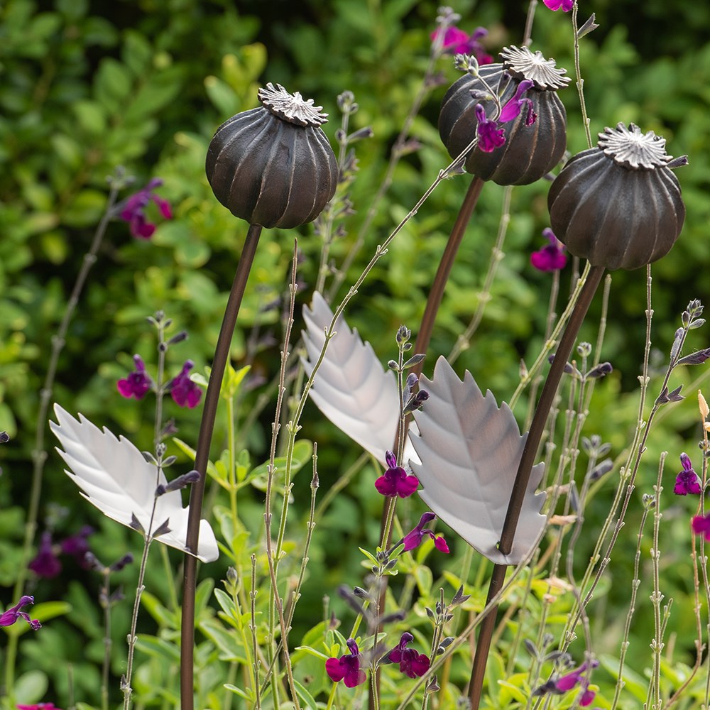 Poppy seed head stake - large seed head