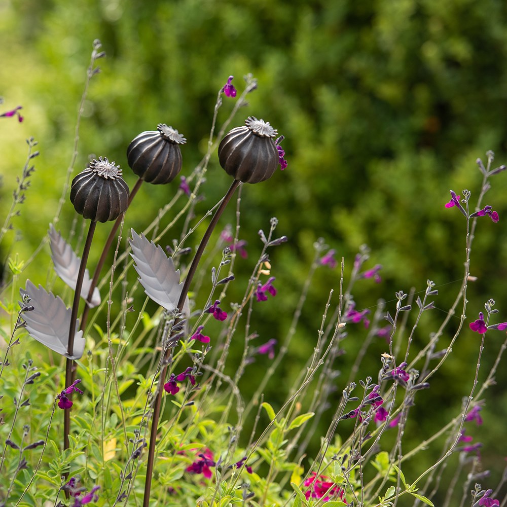 Poppy seed head stake - large seed head