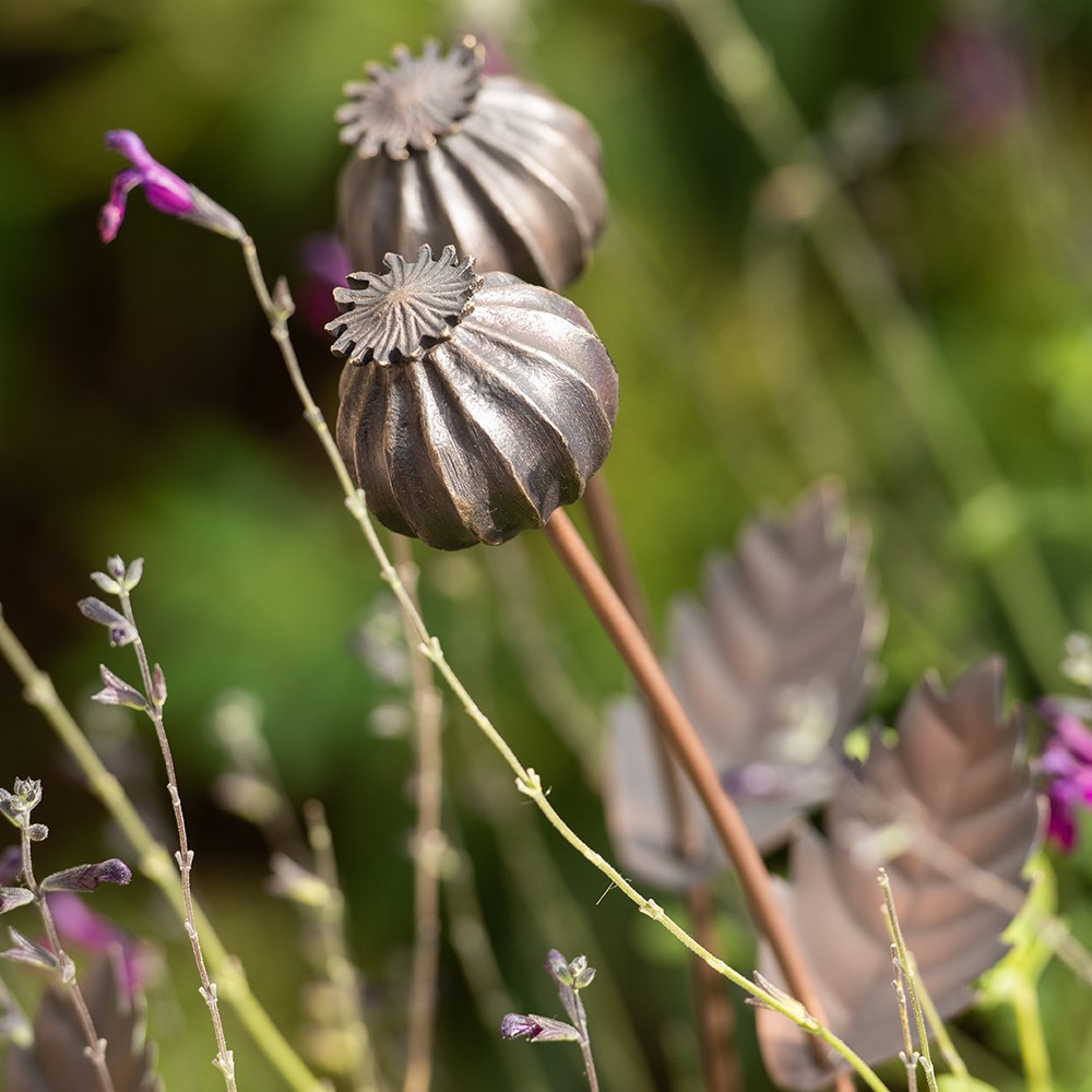 Poppy seed head stake - large seed head