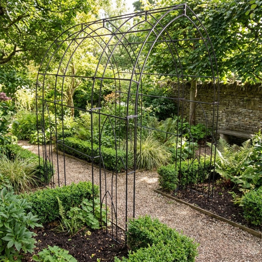 Gothic rose arch tunnel - black